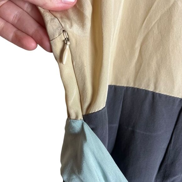 Diodore 100% silk dress. Size small - Picture 5 of 7